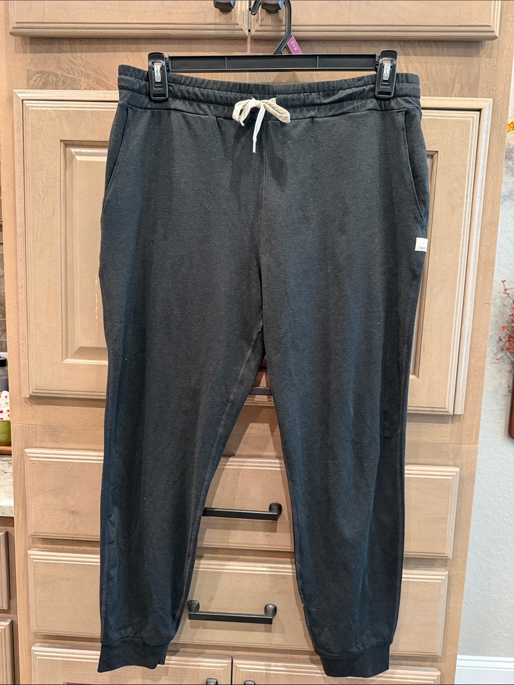 Vuori ladies black joggers
